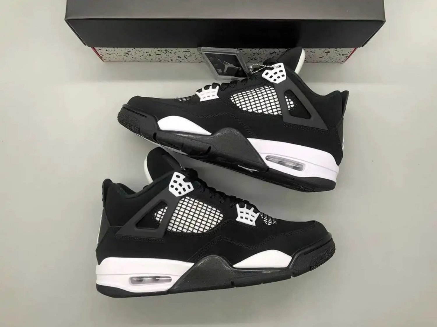 Nike Air Jordan 4 Retro White Thunder