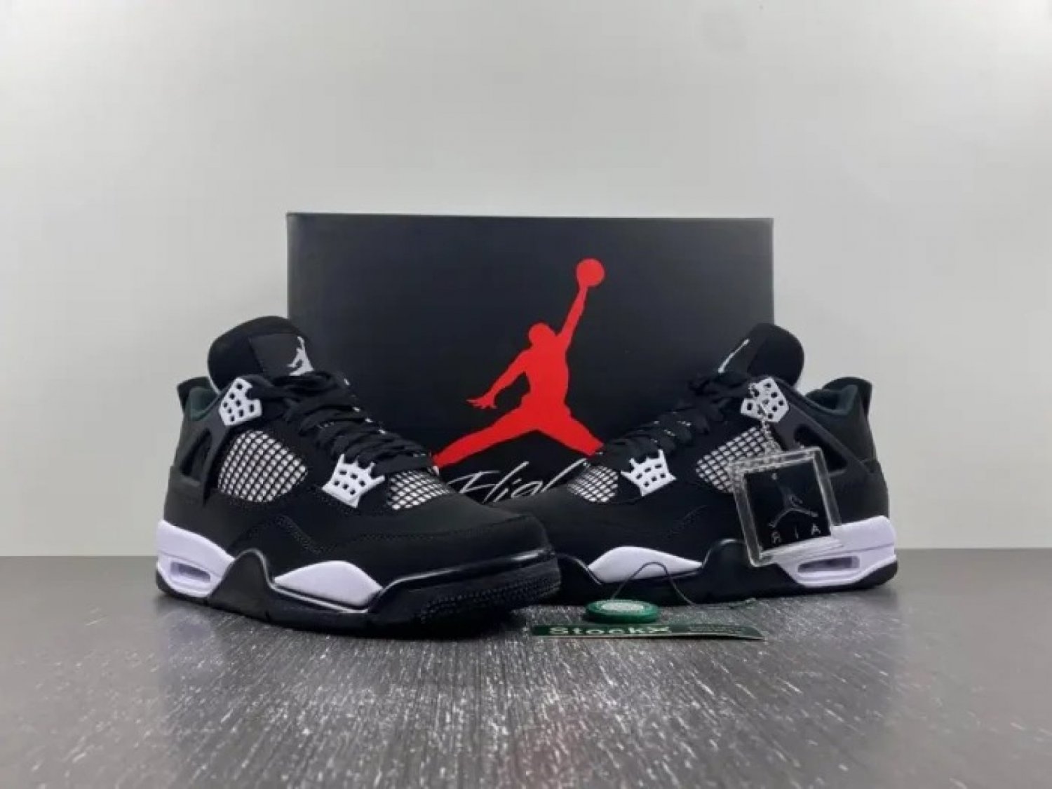Nike Air Jordan 4 Retro White Thunder_1