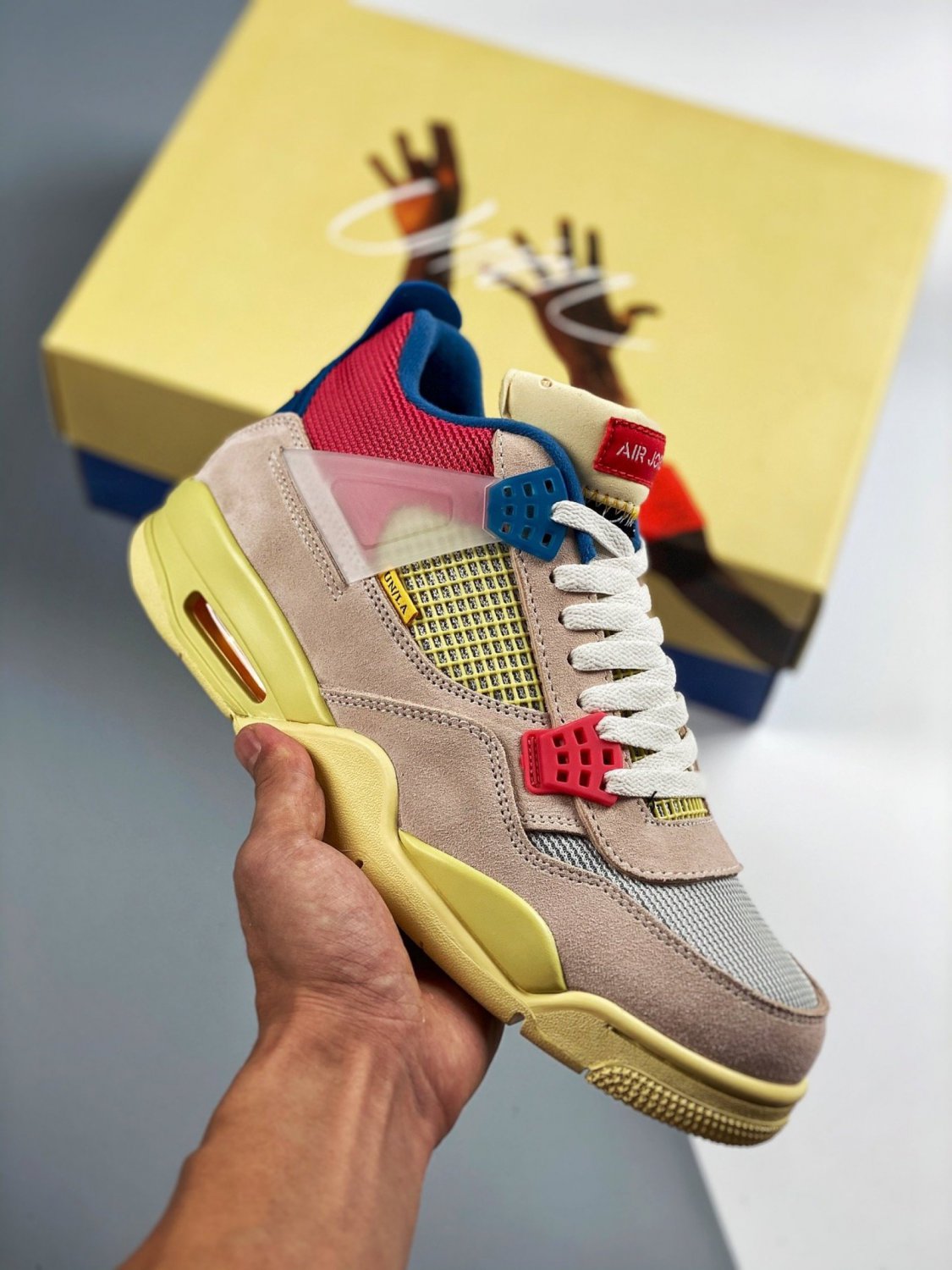 NIKE Air Jordan 4 Retro X UNION Guava Ice