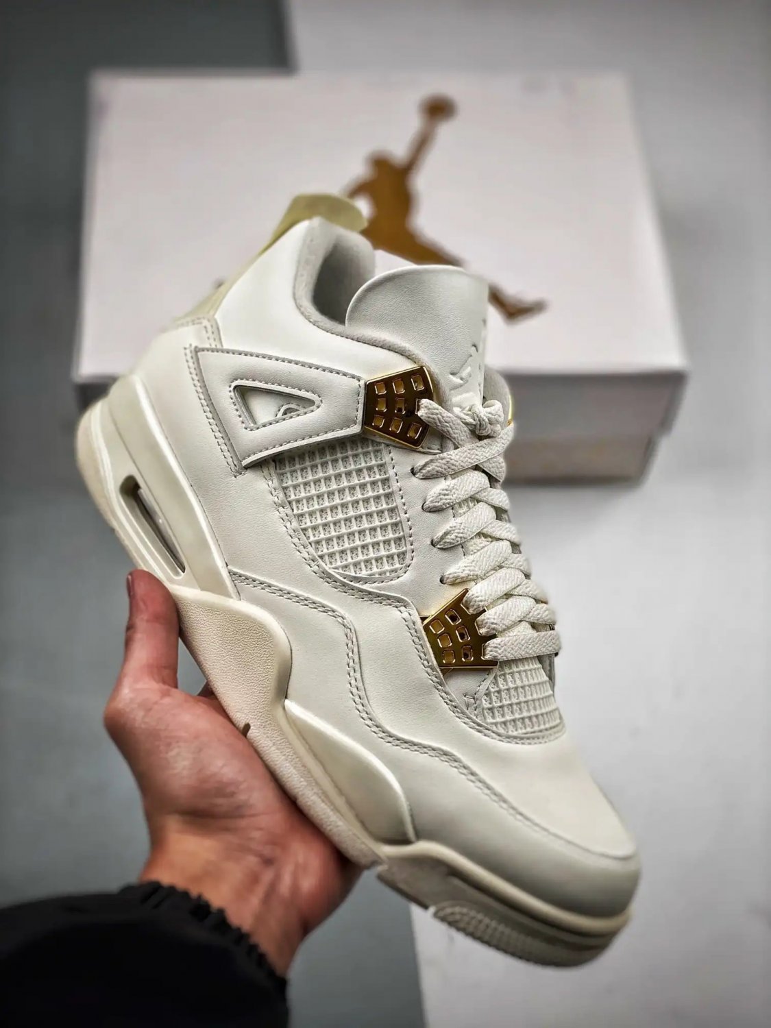 Nike Air Jordan 4 Sail - (Metallic GoldBlack)
