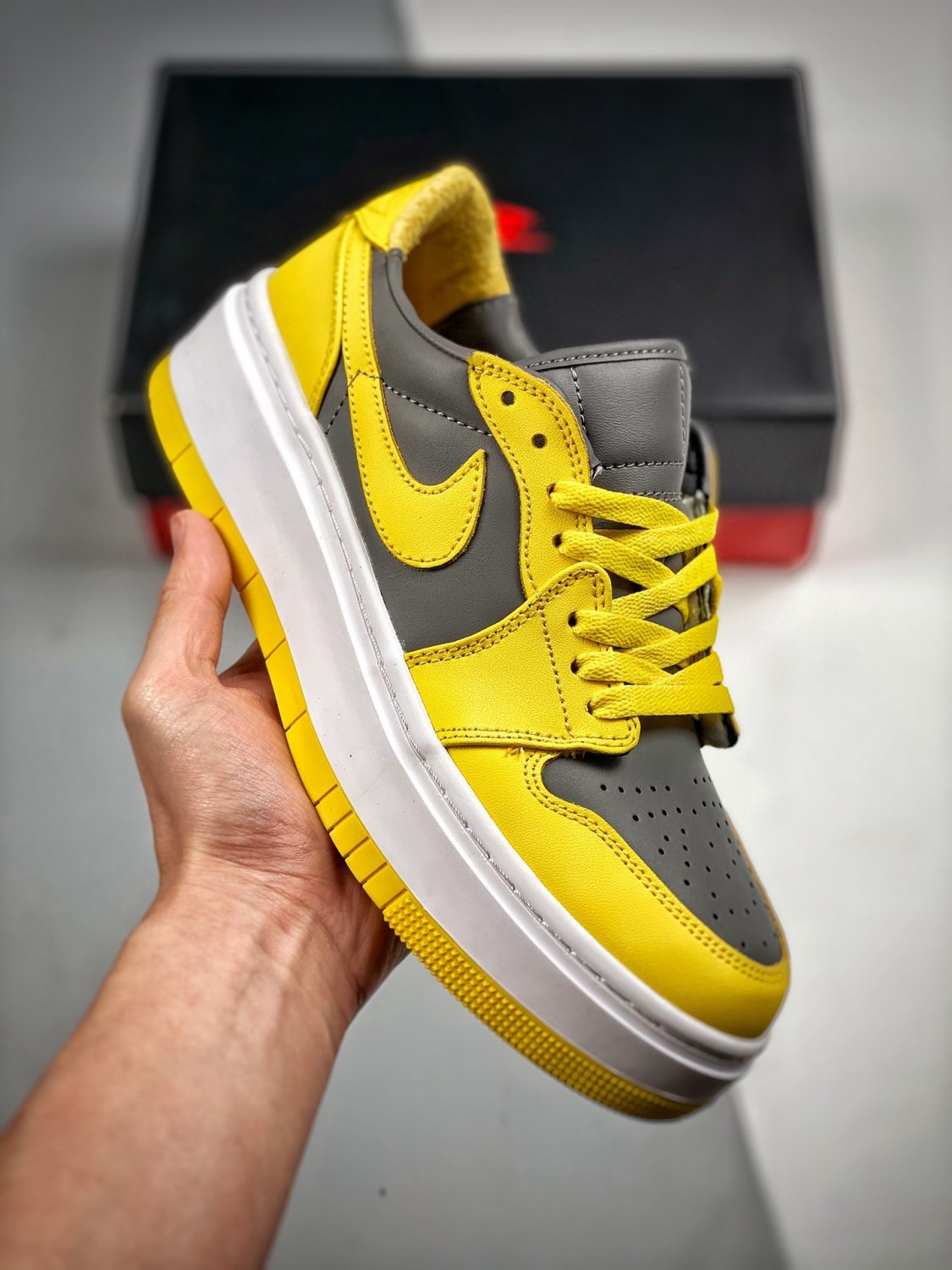 jordan 1 elevate low yellow and grey dh7004-017