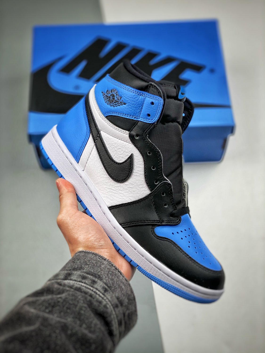 jordan 1 high og &acirc;��unc toe&acirc;�� university blueblack-white dz5485-400