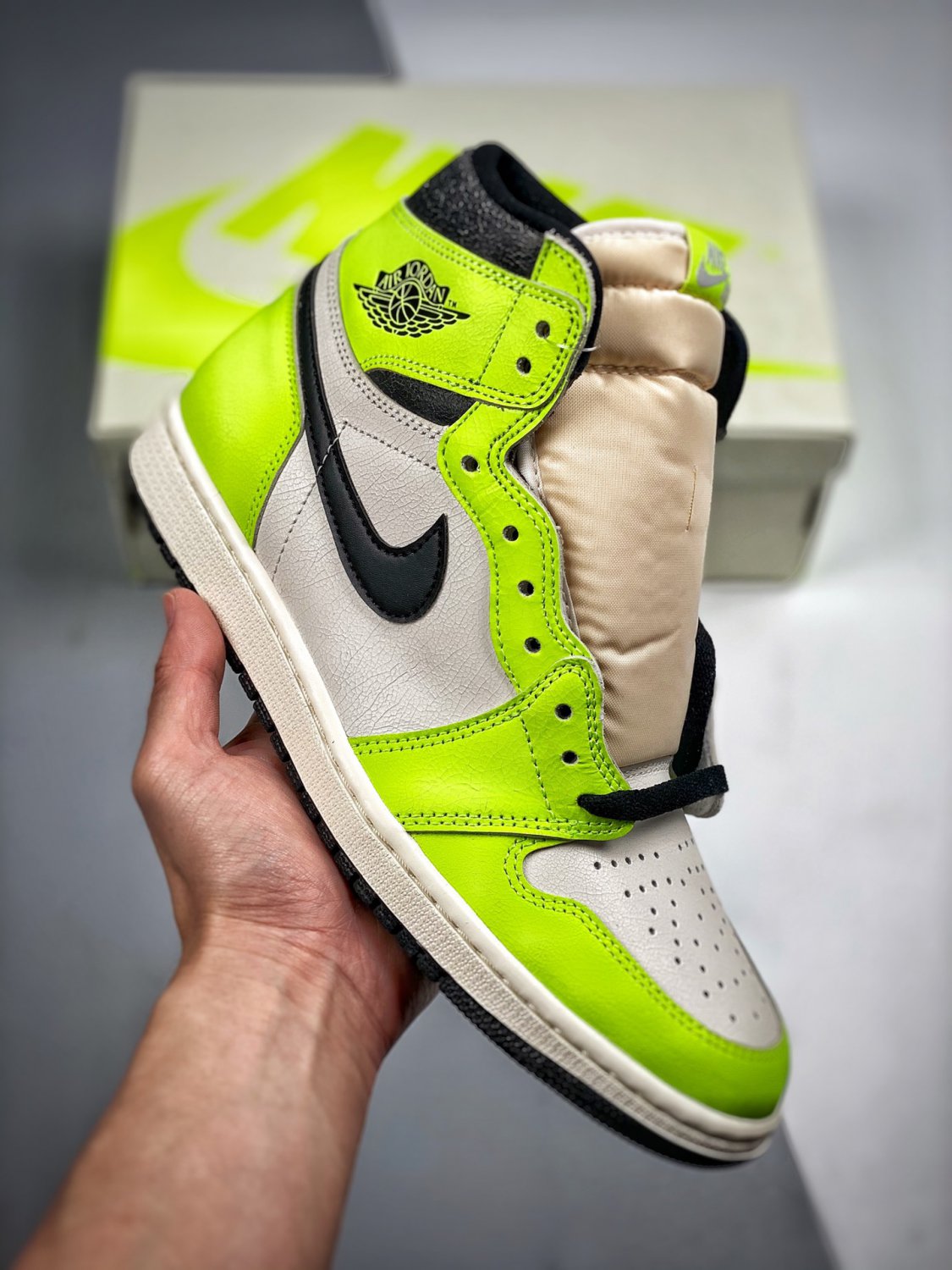 jordan 1 high og &Atilde;&cent;&Acirc;�&Acirc;�visione&Atilde;&cent;&Acirc;�&Acirc;� voltblack-sail 555088-702