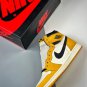 jordan 1 high og yellow ochreblacksail dz5485-401