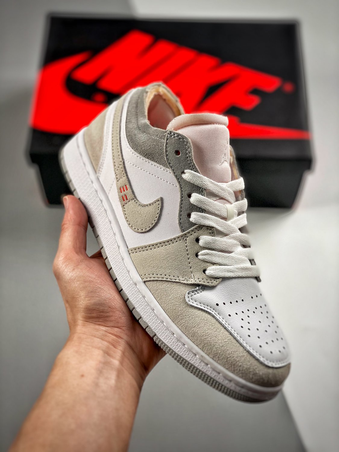 jordan 1 low &Atilde;&cent;&Acirc;�&Acirc;�inside out&Atilde;&cent;&Acirc;�&Acirc;� whitegrey-sail dn1635-100
