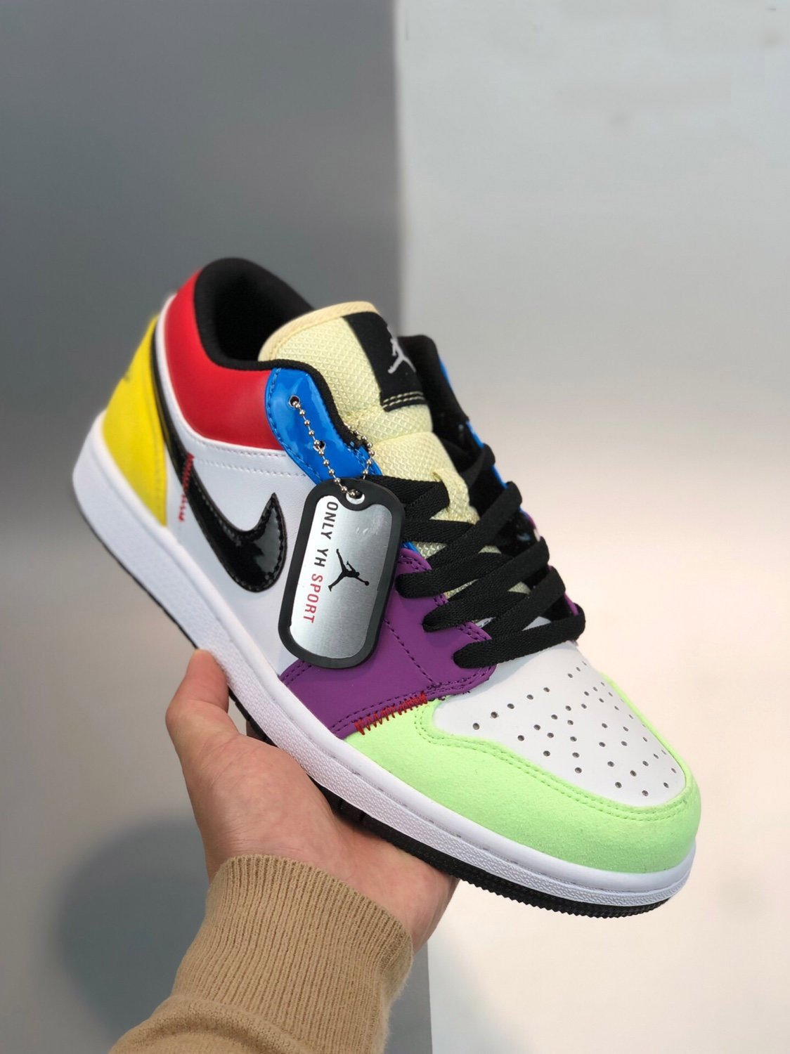 jordan 1 low &Atilde;&cent;&Acirc;�&Acirc;�multicolor lightbulb&Atilde;&cent;&Acirc;�&Acirc;� cz3572-104
