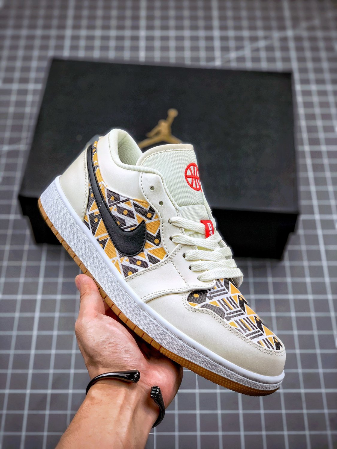 jordan 1 low &Atilde;&cent;&Acirc;�&Acirc;�quai 54&Atilde;&cent;&Acirc;�&Acirc;� sailteam orange-baroque brown