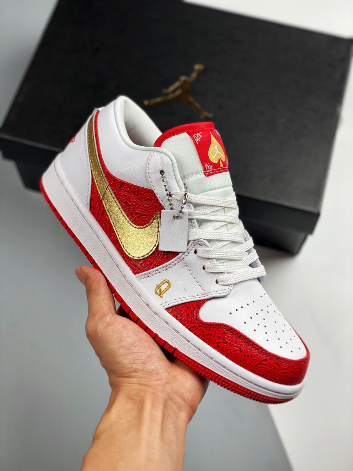 jordan 1 low &Atilde;&cent;&Acirc;�&Acirc;�spades&Atilde;&cent;&Acirc;�&Acirc;� white red gold