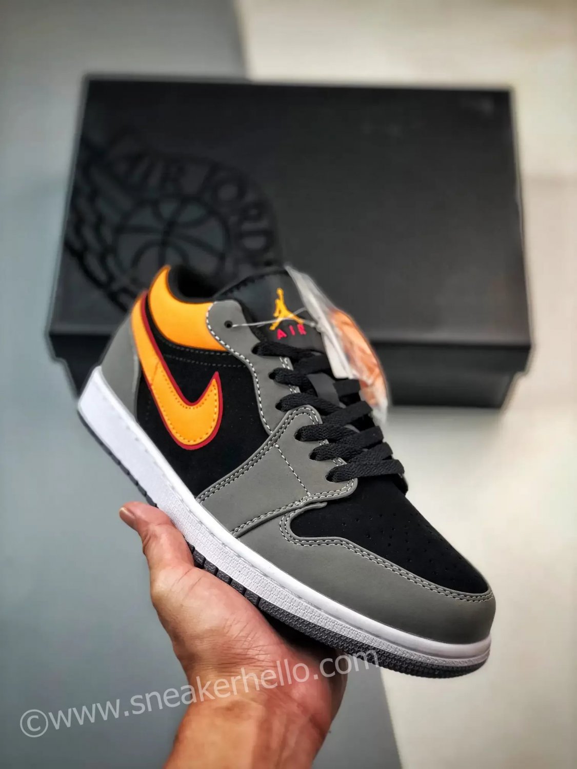 jordan 1 low blackvivid orange-light graphite fn7308-008