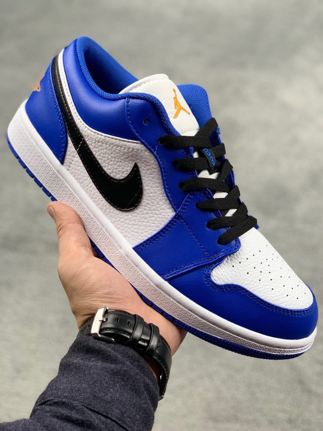 jordan 1 low hyper royalwhite-orange peel on