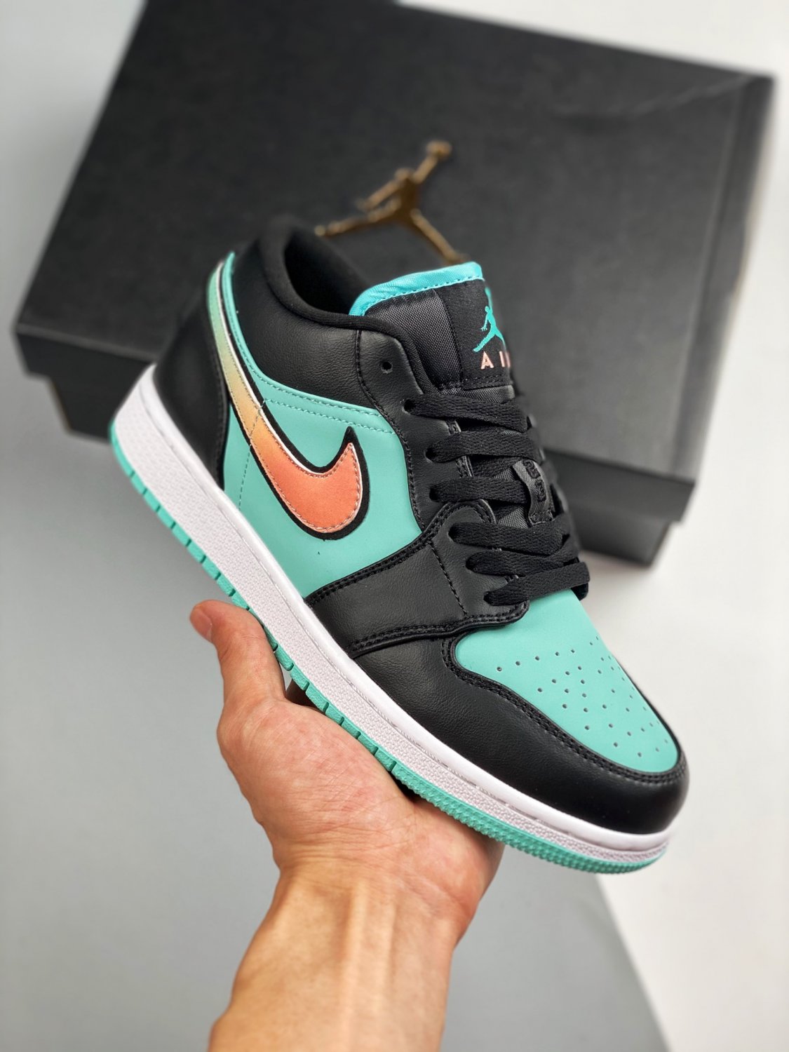 jordan 1 low se tropical twist black ck3022-301