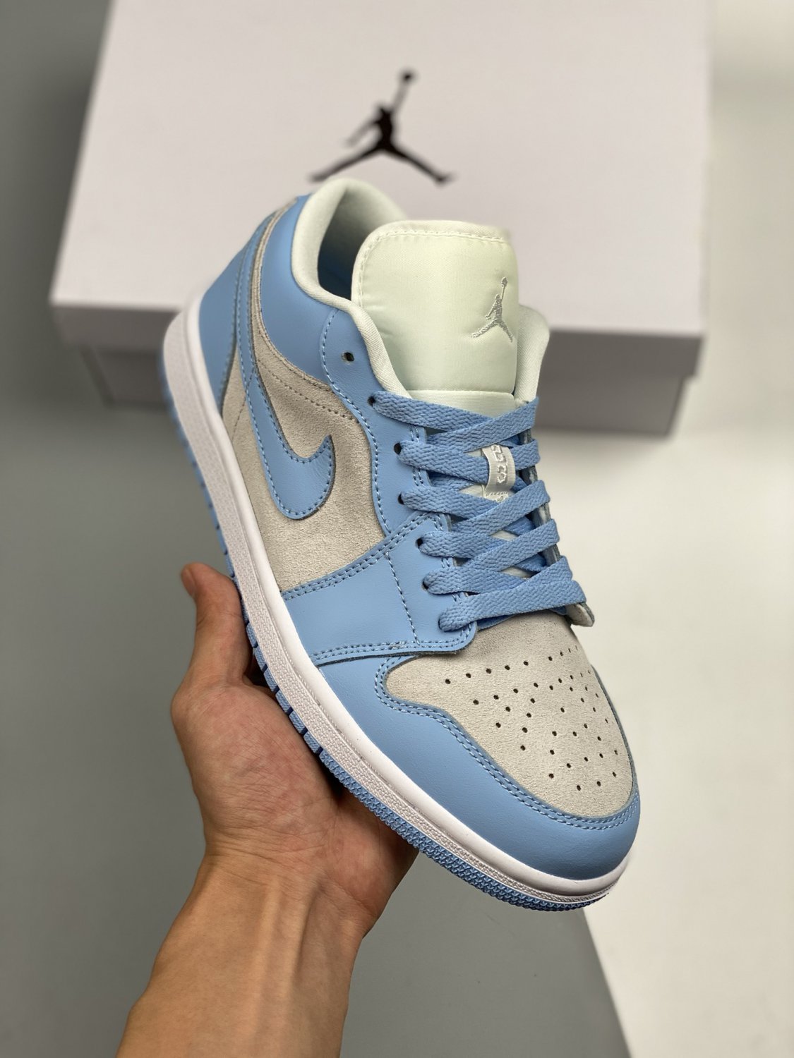 jordan 1 low university blue dc0774-050