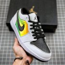 jordan 1 low whiteblack-metallic gold