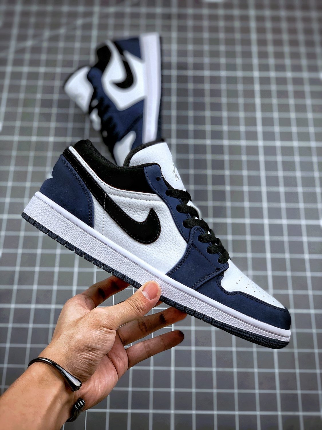 jordan 1 low whiteblack-midnight navy
