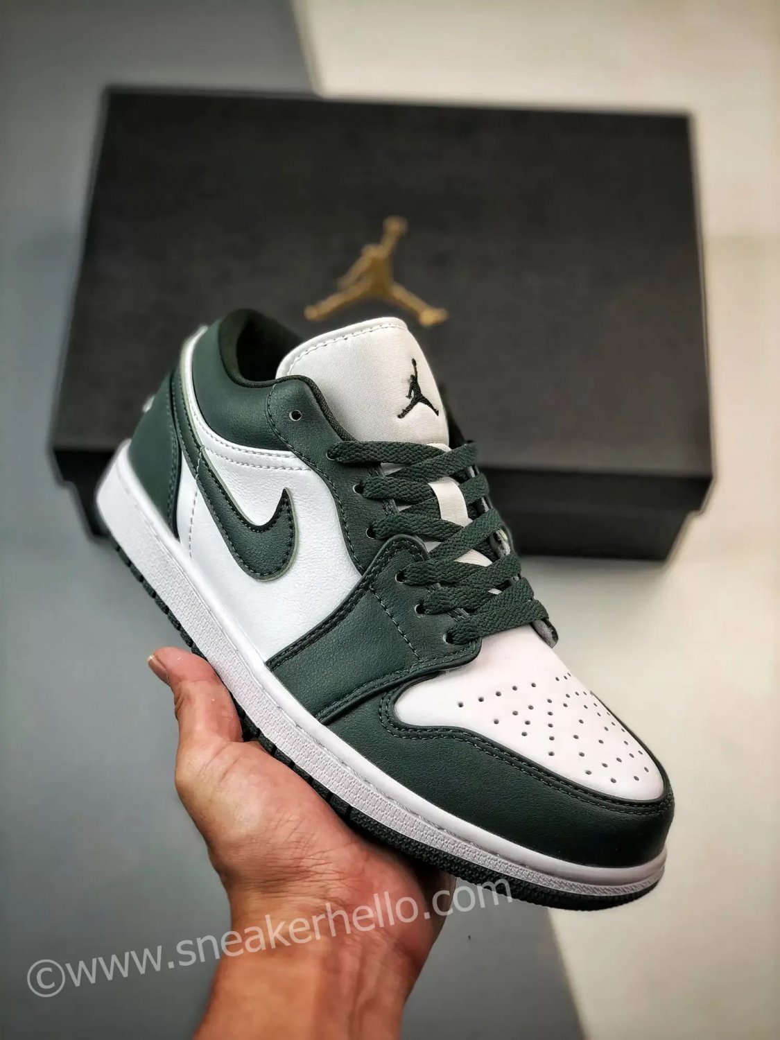 jordan 1 low whitegalactic jade dc0774-113