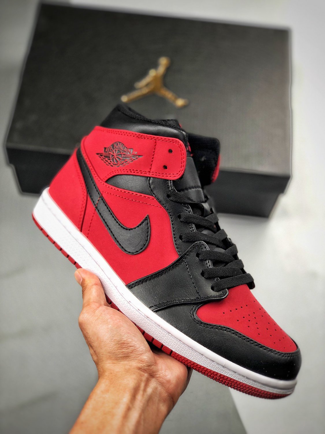 jordan 1 mid &acirc;��bred&acirc;�� gym redblack-white on