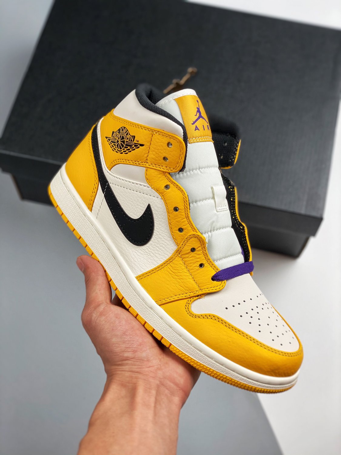 jordan 1 mid &acirc;��lakers&acirc;�� yellow white purple