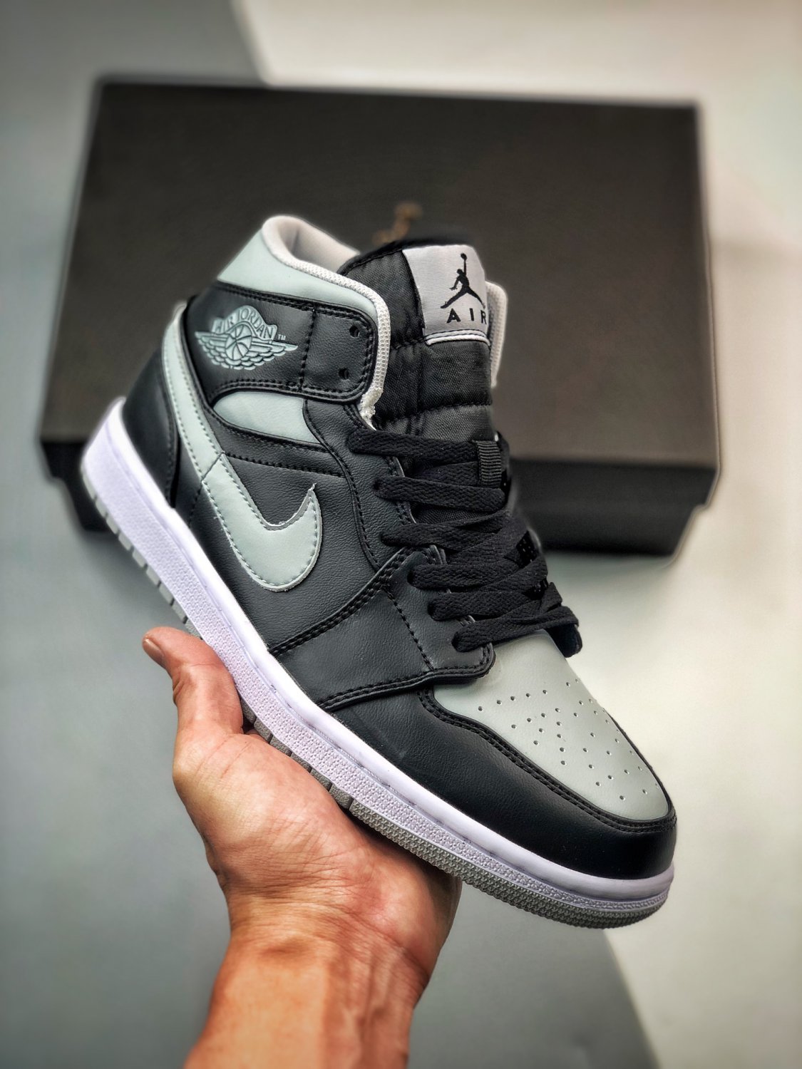 jordan 1 mid &acirc;��shadow&acirc;�� black grey bq6472-007