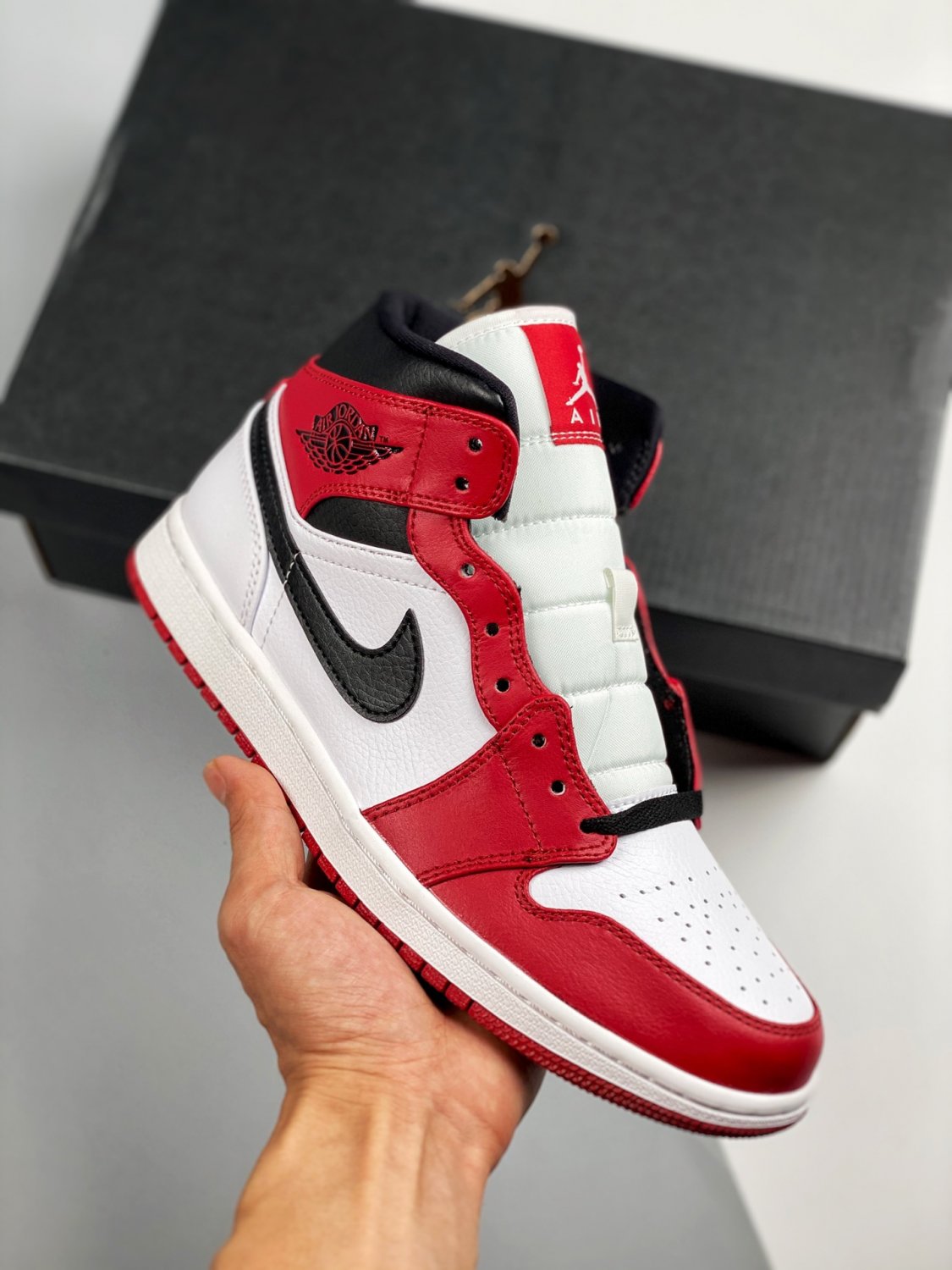 jordan 1 mid &Atilde;&cent;&Acirc;�&Acirc;�chicago&Atilde;&cent;&Acirc;�&Acirc;� whitegym red-black