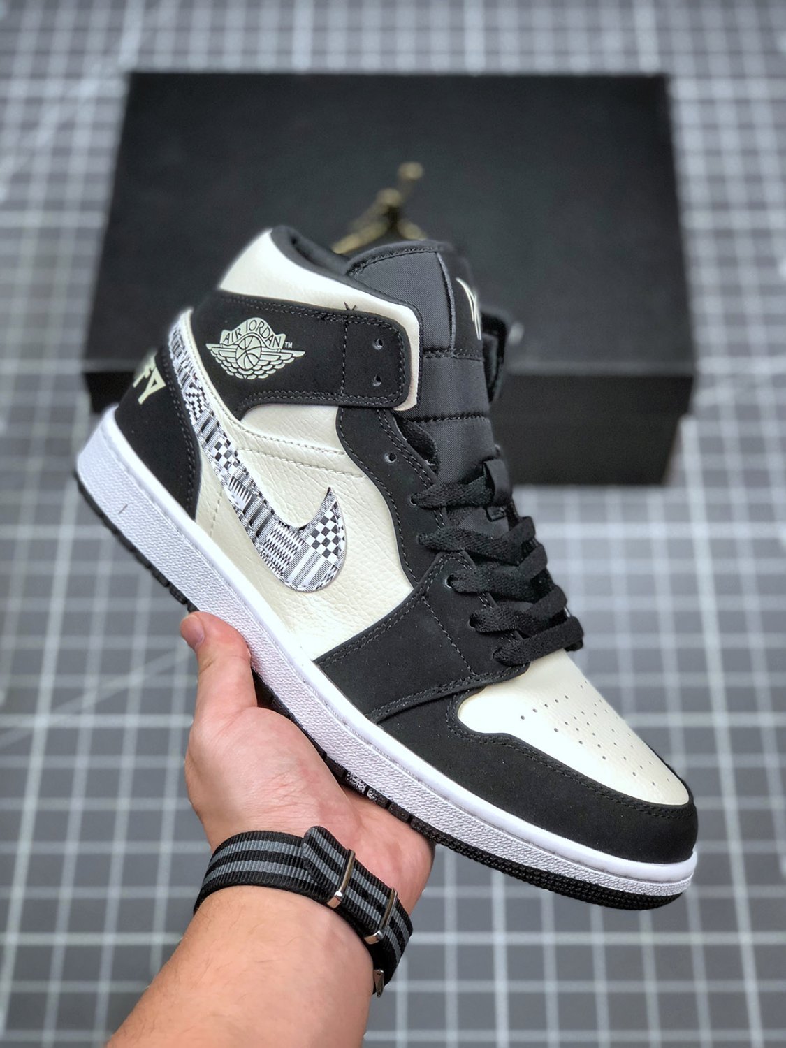 jordan 1 mid &Atilde;&cent;&Acirc;�&Acirc;�equality&Atilde;&cent;&Acirc;�&Acirc;� 852542-010 on