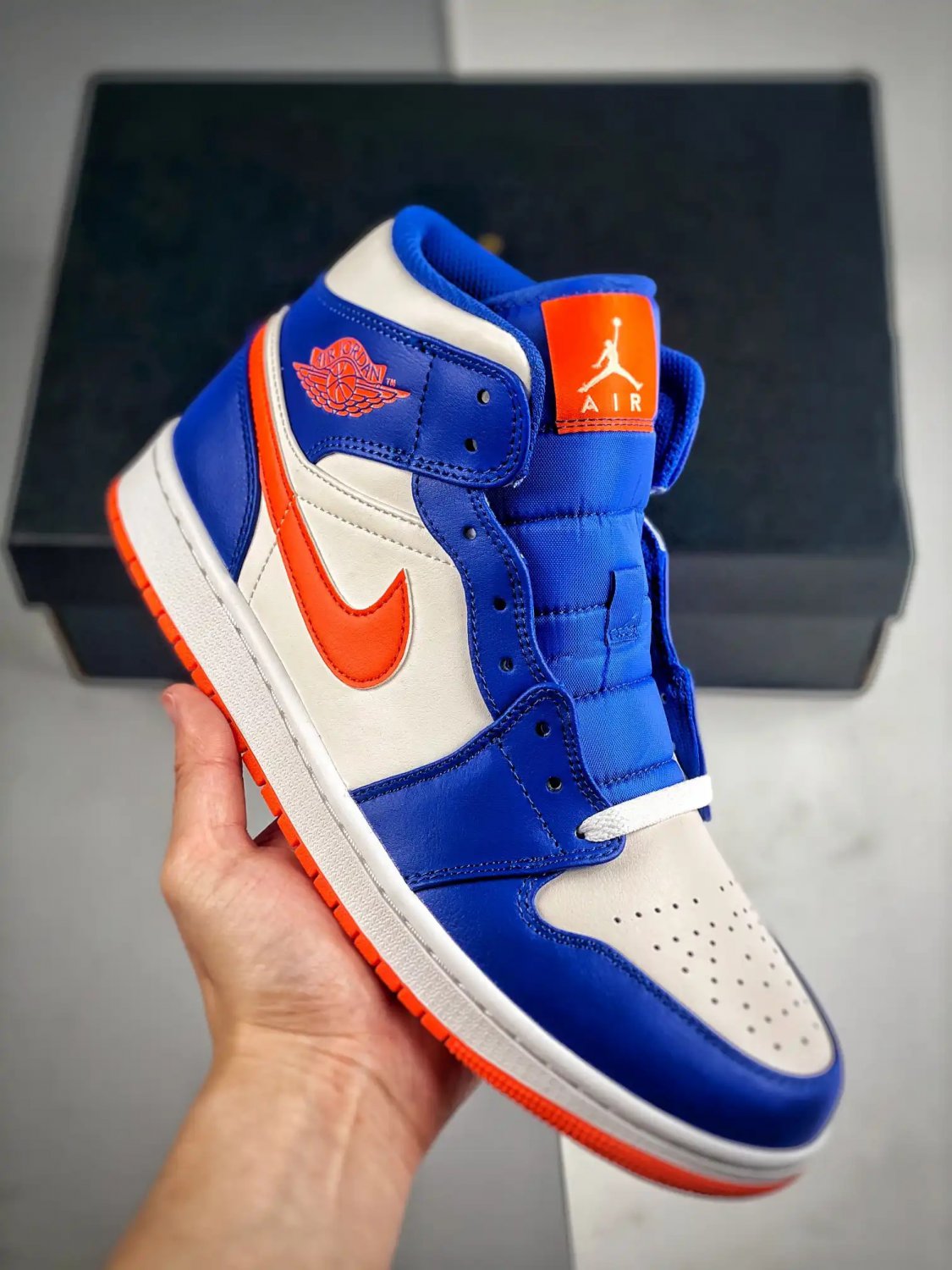 jordan 1 mid &Atilde;&cent;&Acirc;�&Acirc;�knicks&Atilde;&cent;&Acirc;�&Acirc;� game royalrush orange fd1029-400