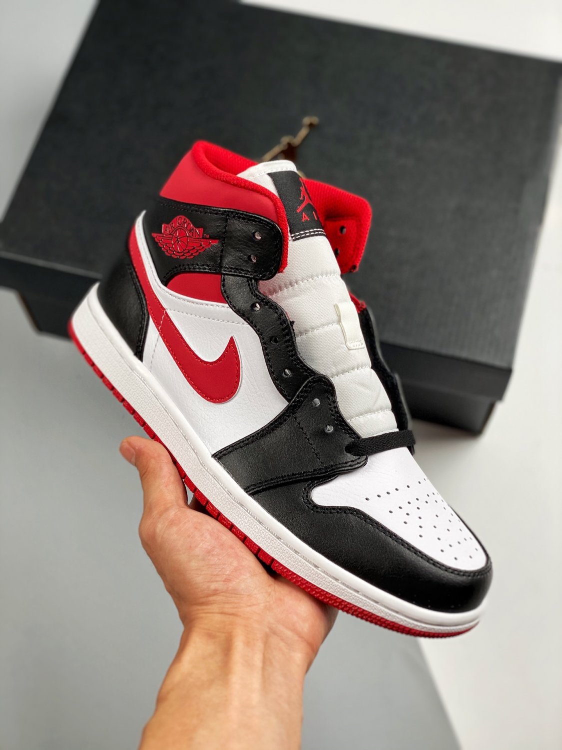 jordan 1 mid &Atilde;&cent;&Acirc;�&Acirc;�metallic red&Atilde;&cent;&Acirc;�&Acirc;� whitegym red-black