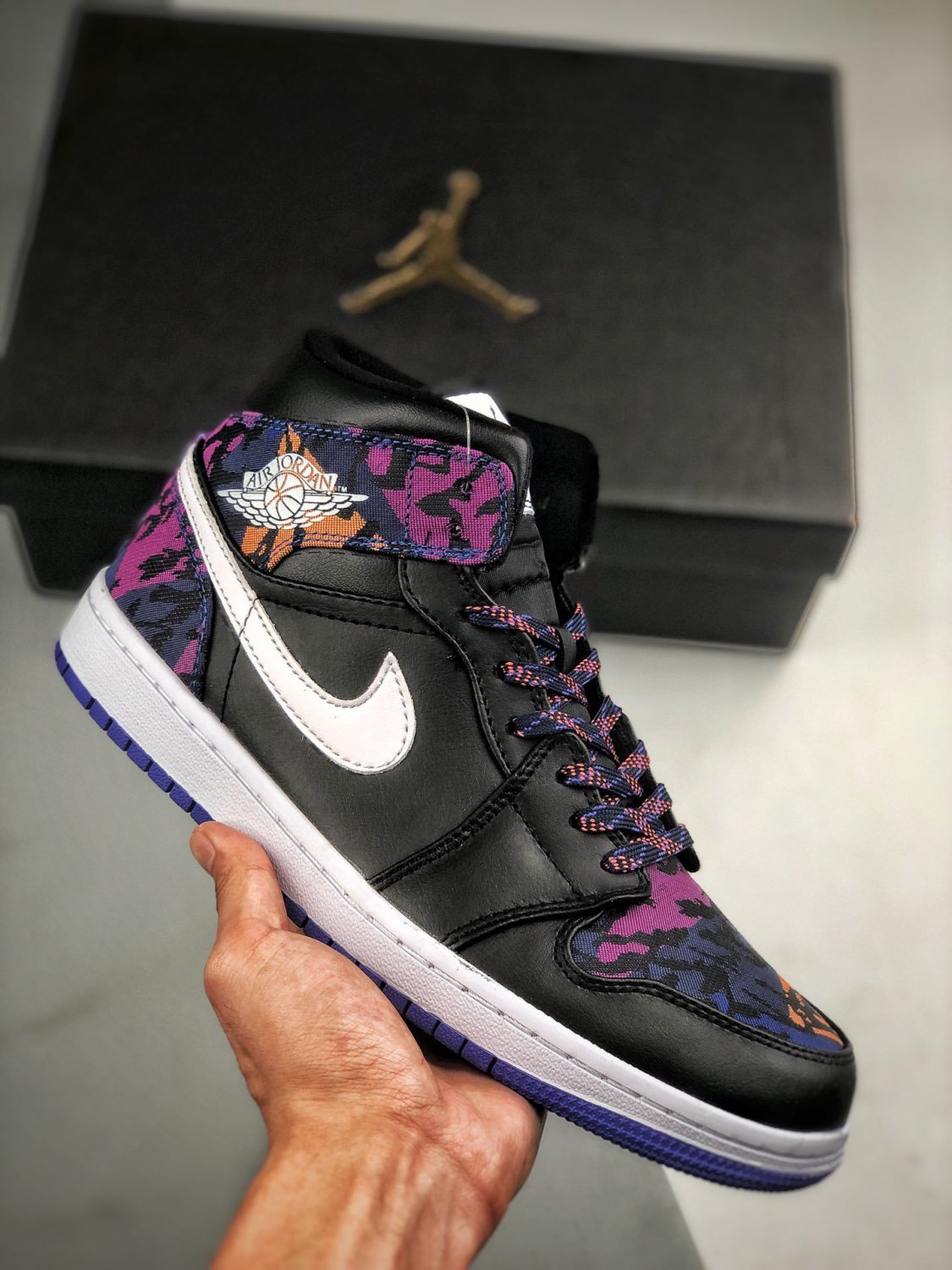 jordan 1 mid blackwhite-rush violet-black on