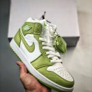 jordan 1 mid green python whitevivid green dv2959-113