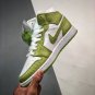 jordan 1 mid green python whitevivid green dv2959-113