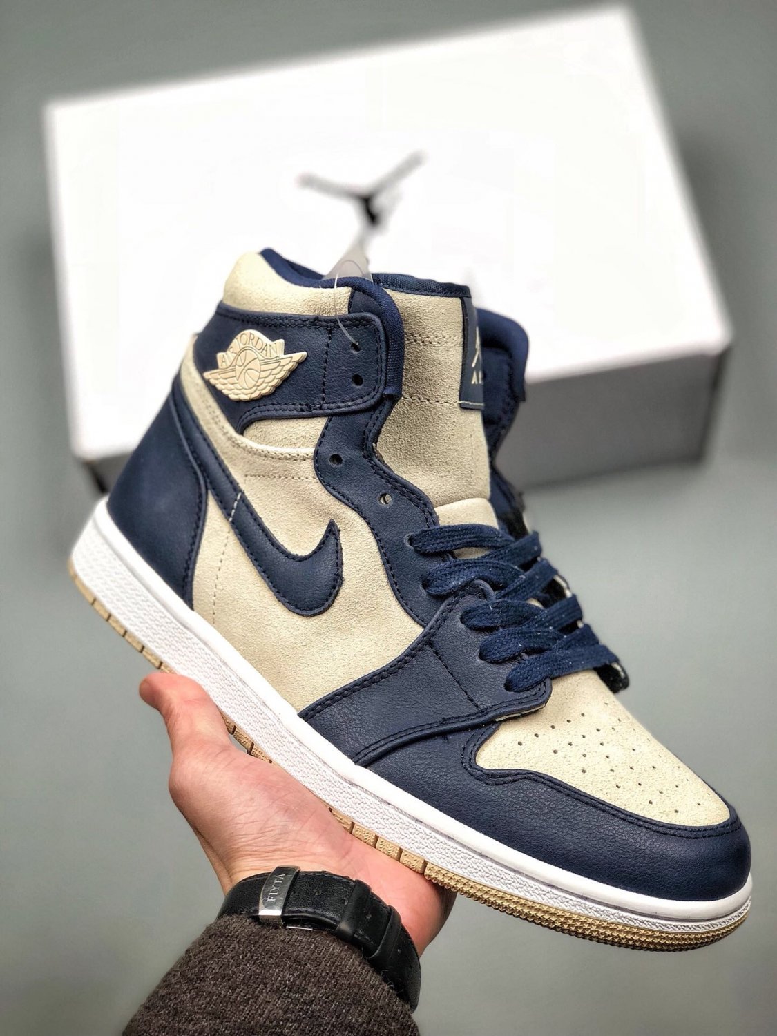 jordan 1 mid midnight navylight cream-white aq9131-401