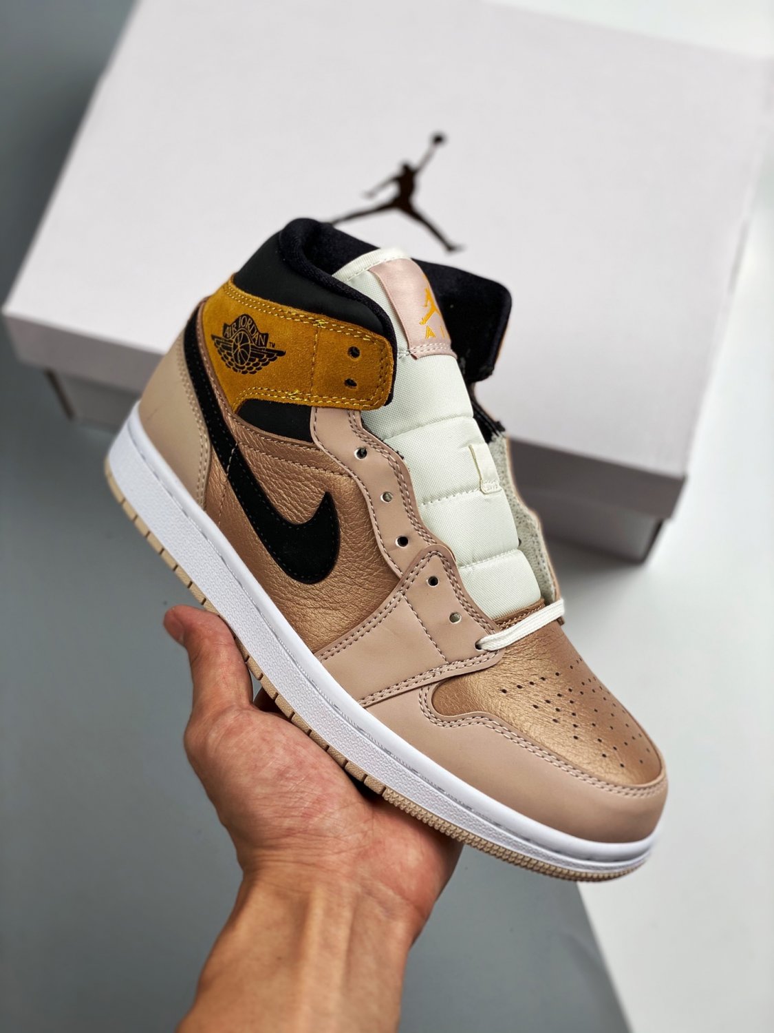 jordan 1 mid se &Atilde;&cent;&Acirc;�&Acirc;�particle beige&Atilde;&cent;&Acirc;�&Acirc;� dd2224-200