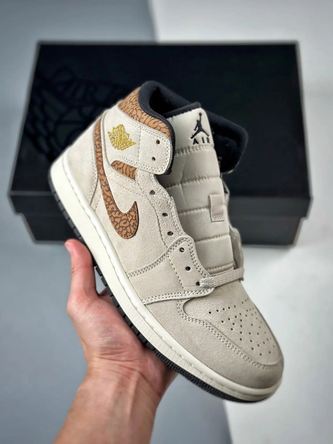 jordan 1 mid se brown elephant dz4129-102