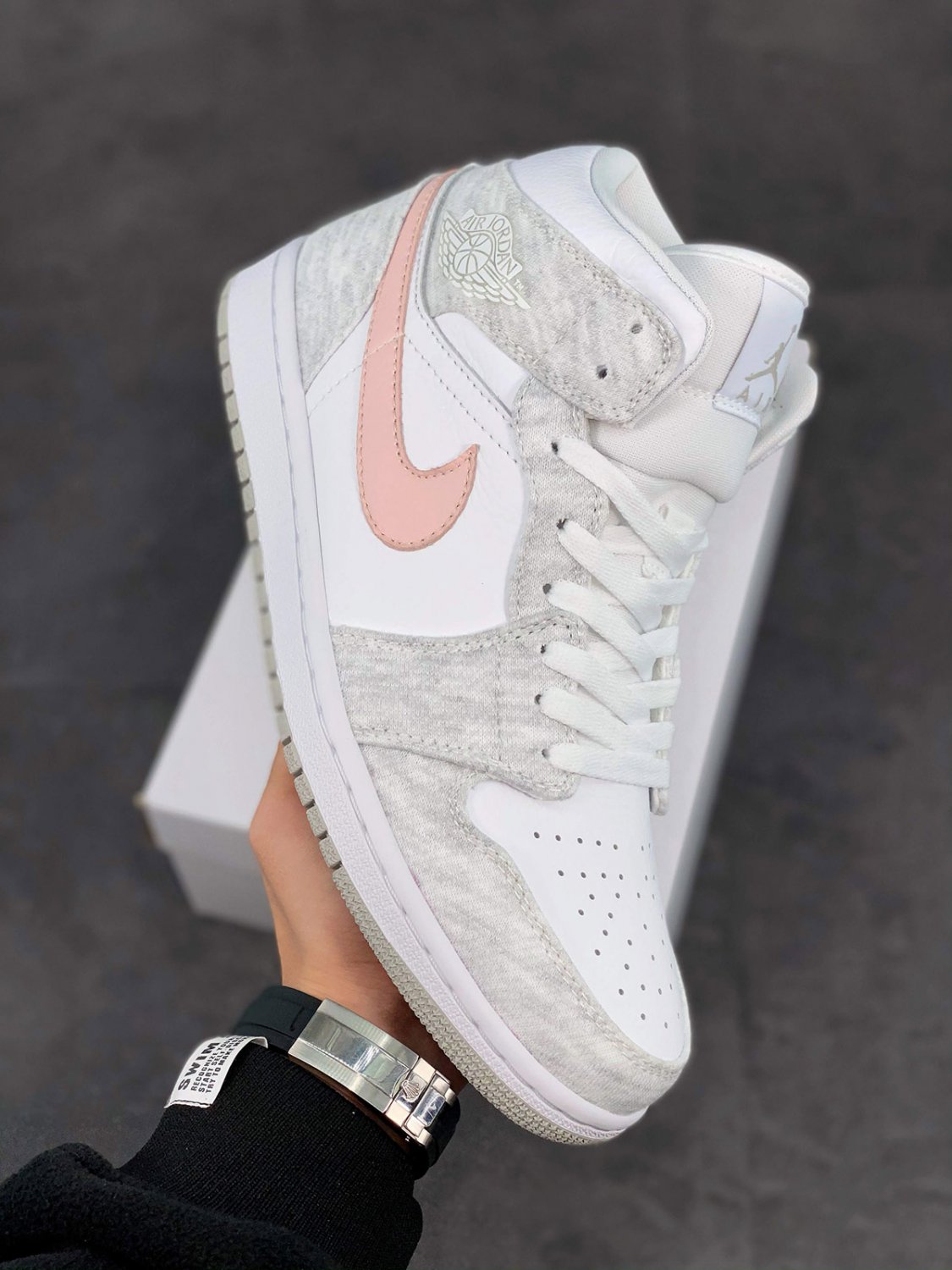 jordan 1 mid se light iron oreatmospherewhite