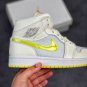 jordan 1 mid se saillight voltage yellow-white