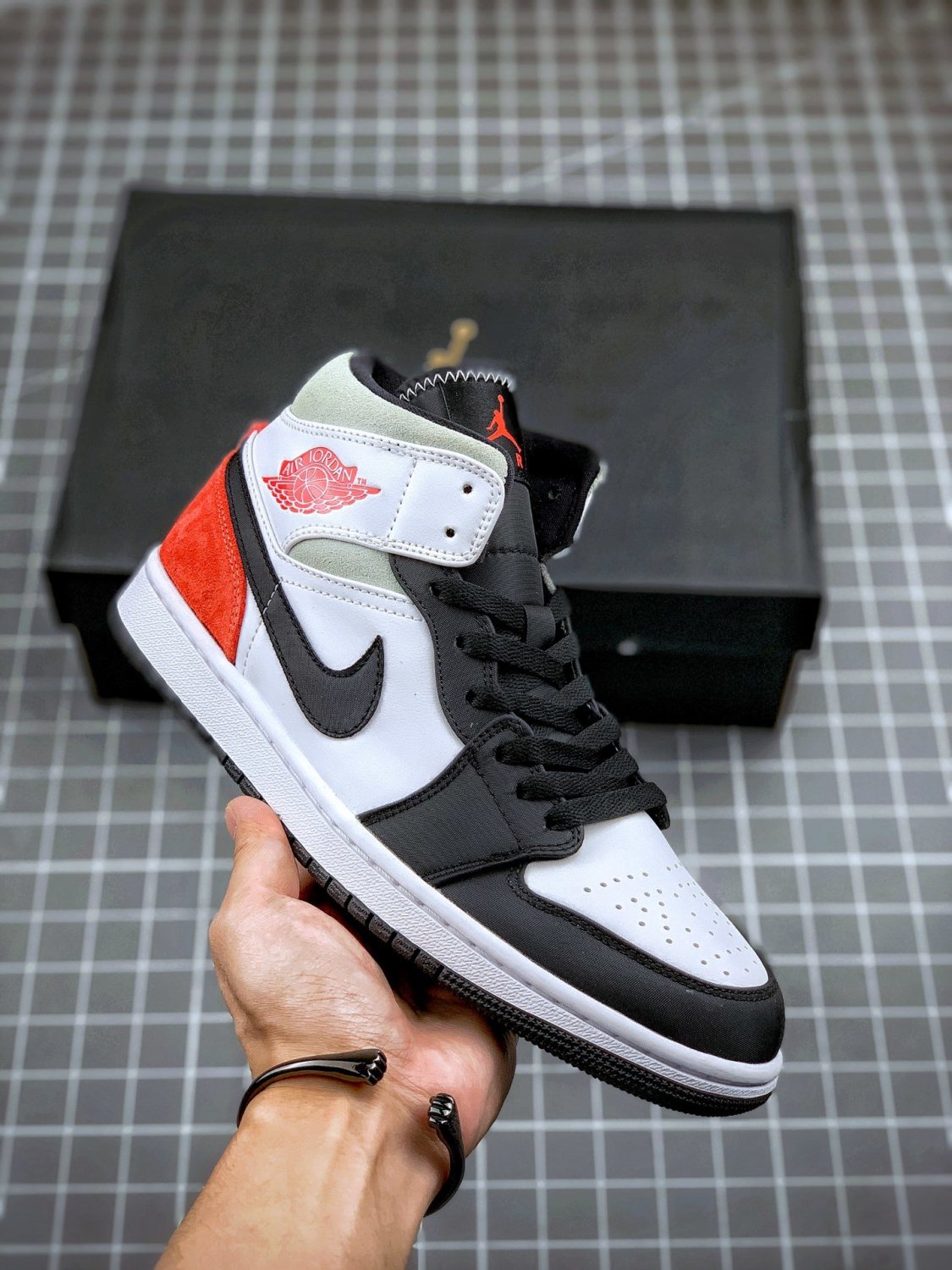 jordan 1 mid se union black toe 852542-100