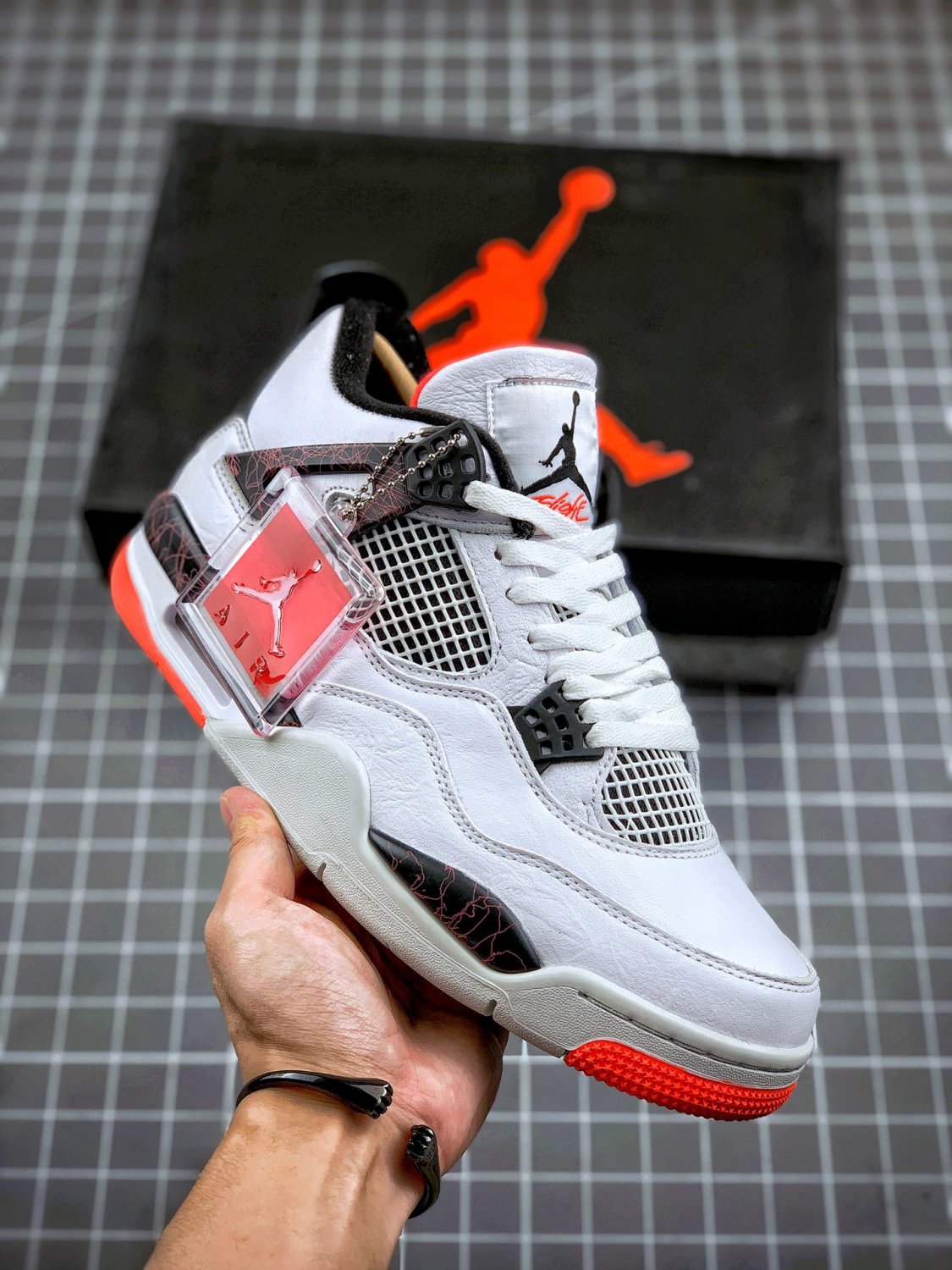 jordan 4 &acirc;��hot lava&acirc;�� 308497-116