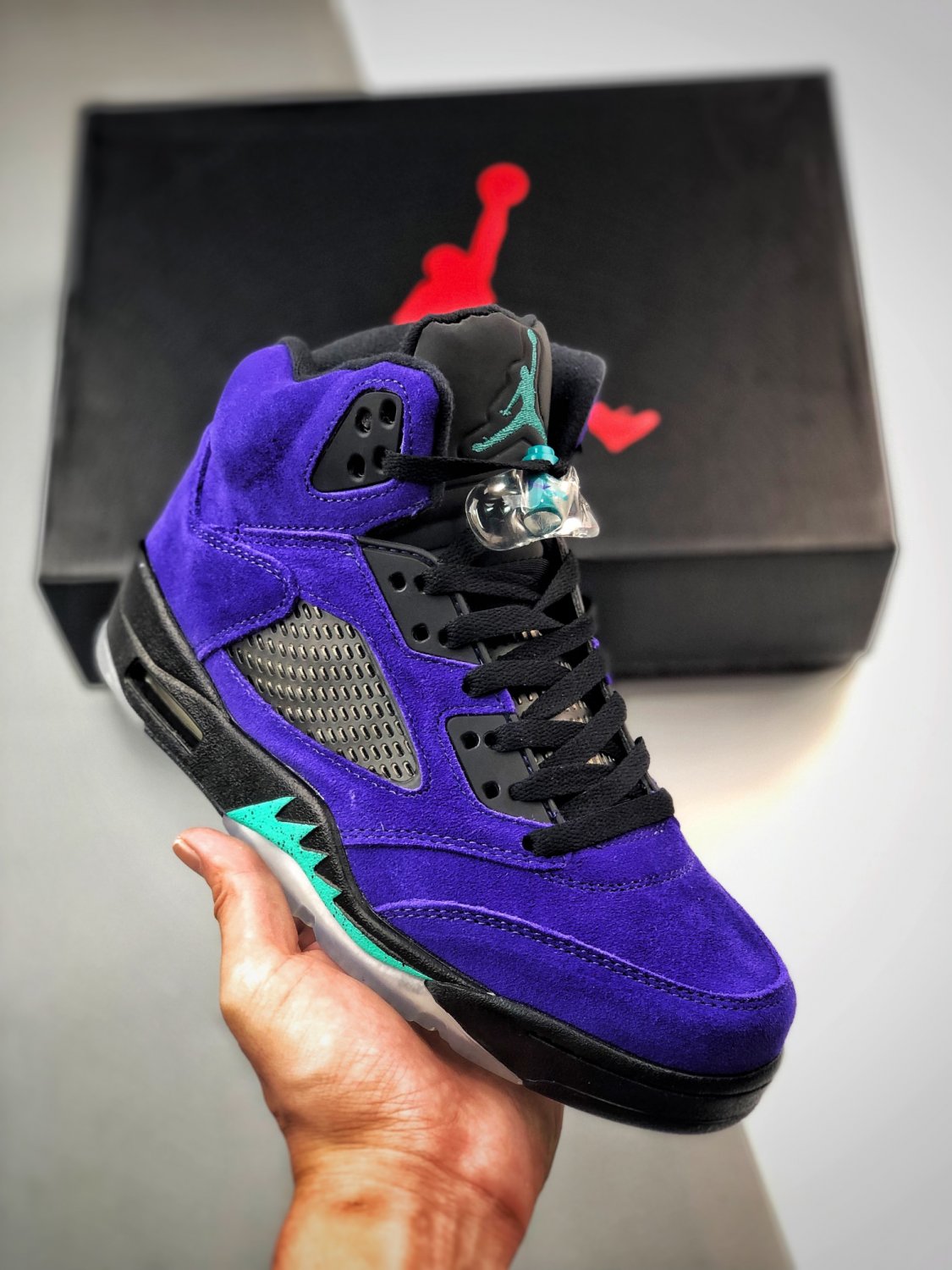 jordan 5 &acirc;��alternate grape&acirc;�� grape iceblack-clear-new emerald