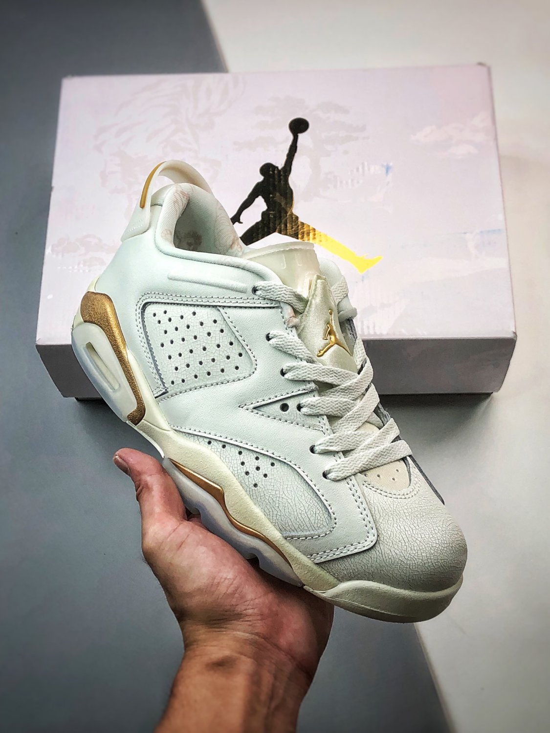 jordan 6 low &acirc;��cny&acirc;�� spruce aurametallic gold dh6928-073