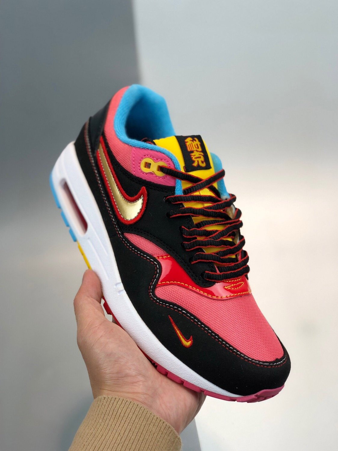 nike air max 1 &Acirc;�&Acirc;�cny&Acirc;�&Acirc;� light smoke greyblack-laser blue-university gold