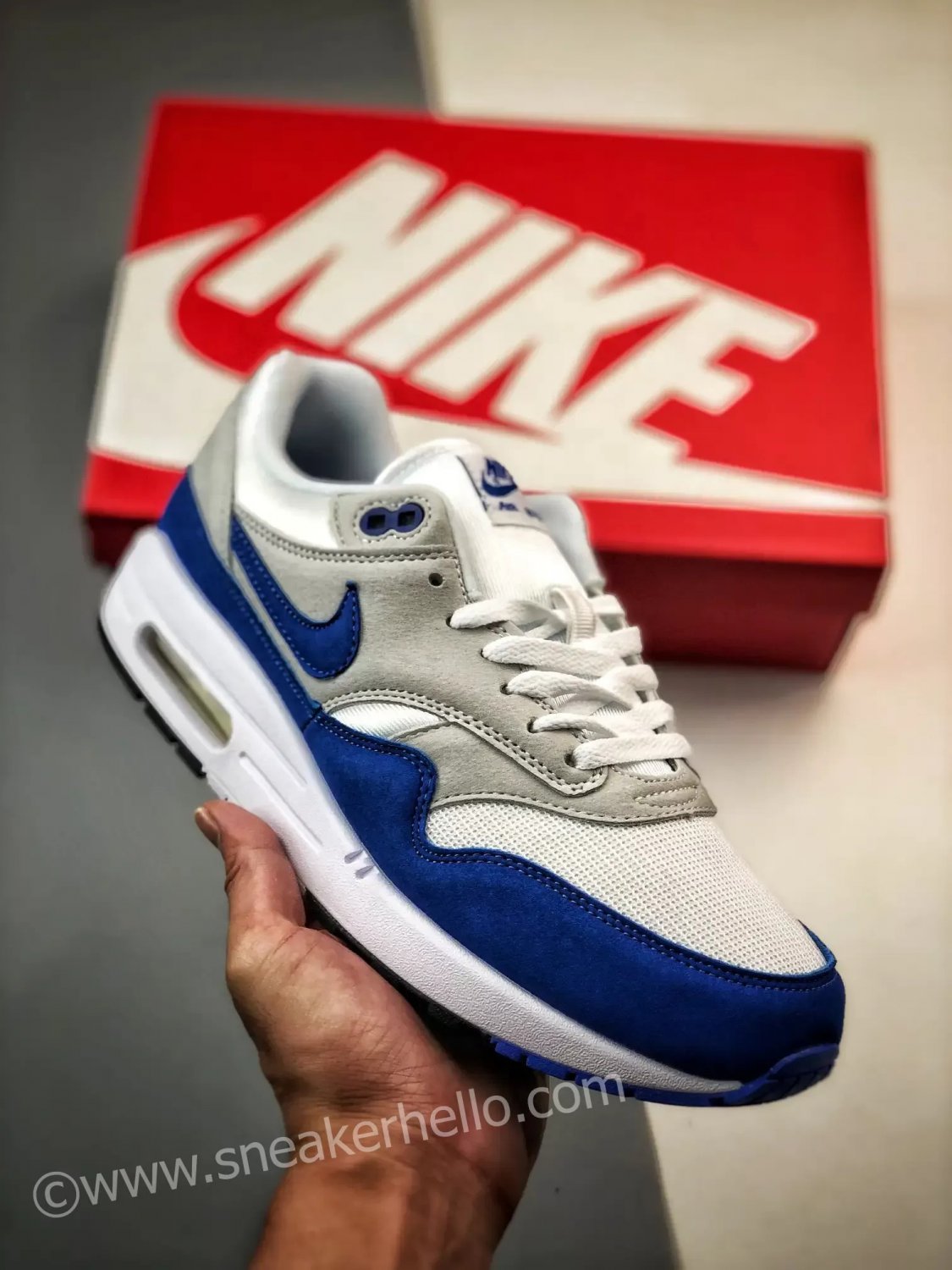 nike air max 1 anniversary whitevarsity royal 908375-102