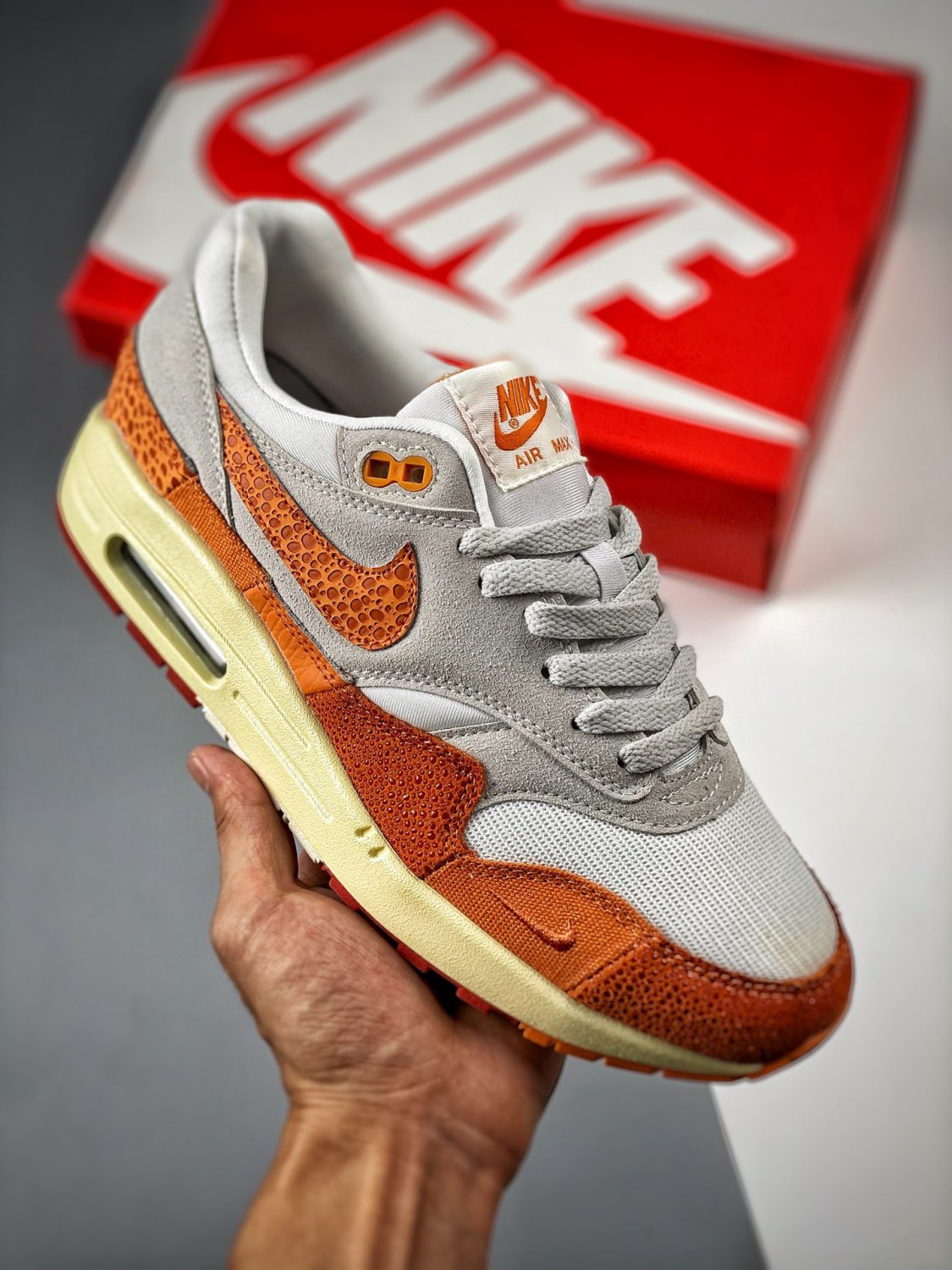 nike air max 1 master light bonemagma orange-neutral grey