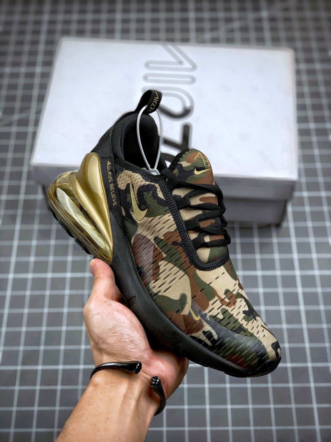 nike air max 270 &Acirc;�&Acirc;�doernbecher aiden barber&Acirc;�&Acirc;� bv7112-001