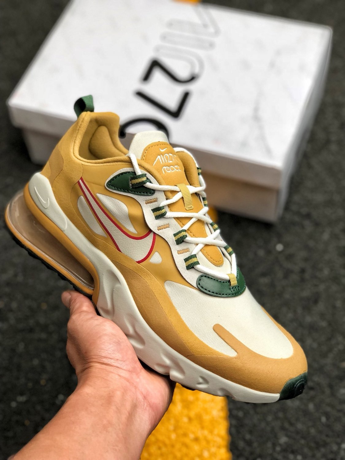 nike air max 270 react club goldlight bonegoldwheat