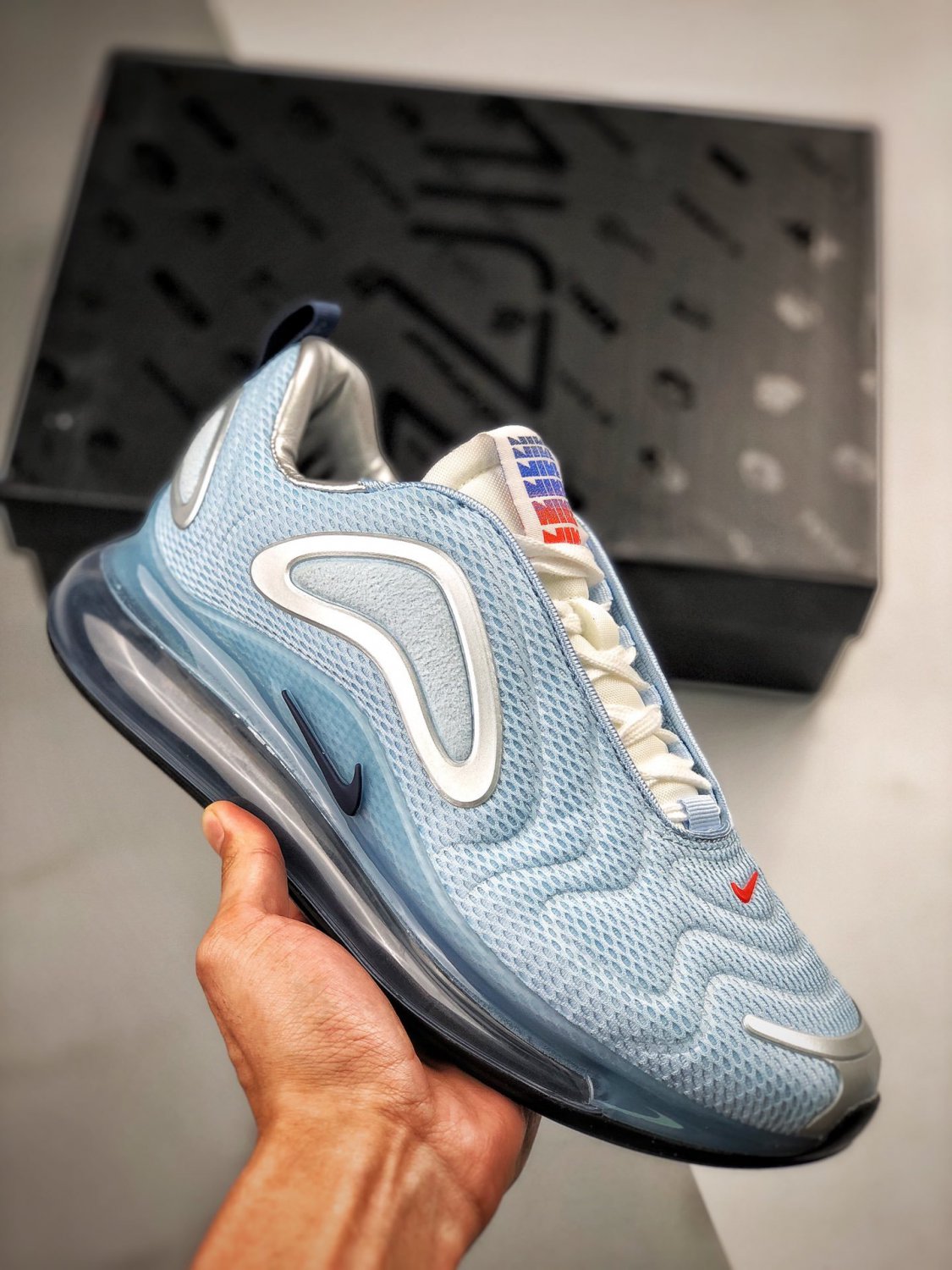 nike air max 720 celestine blueracer blue-metallic silver-team orange