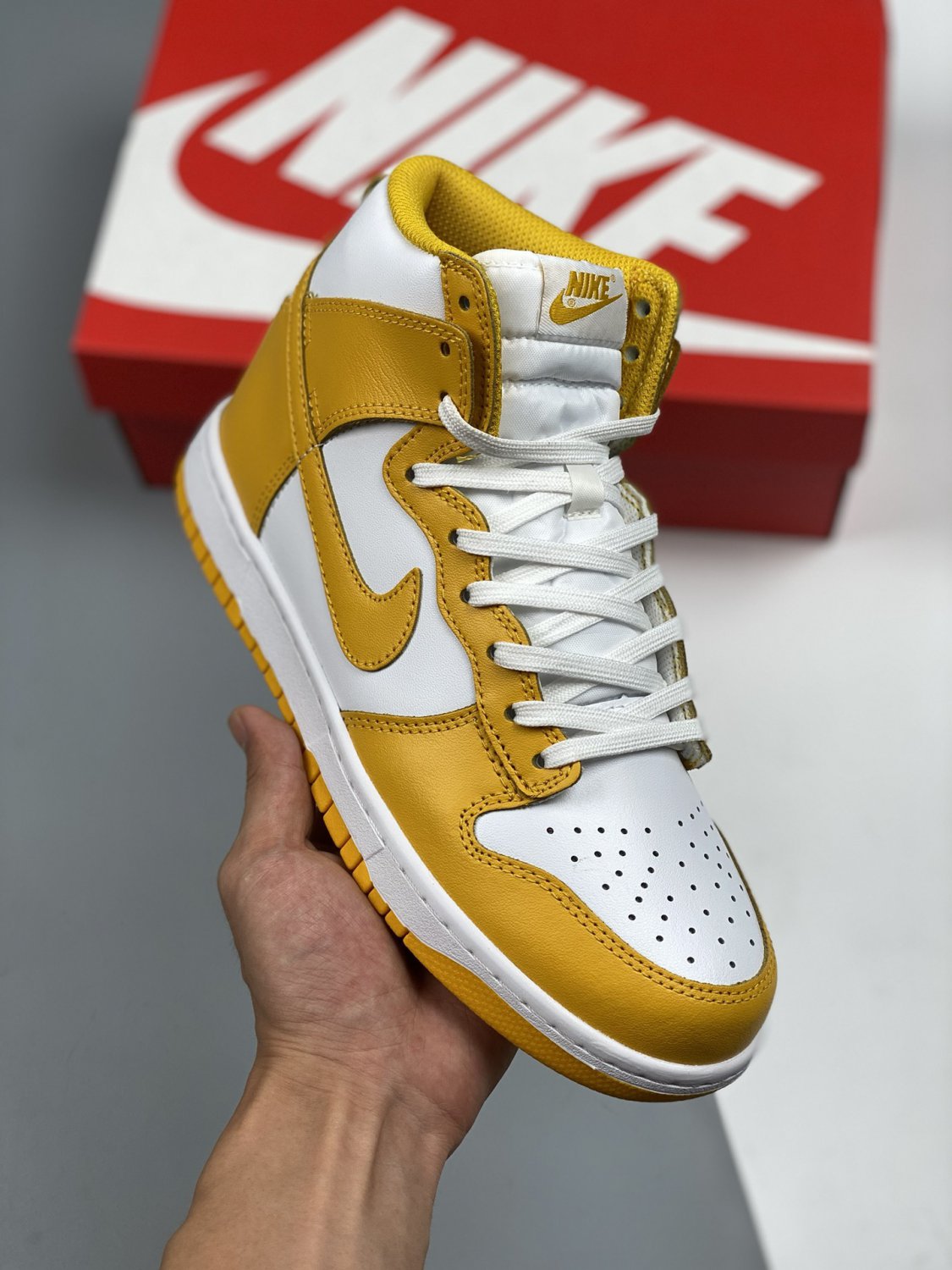 nike dunk high whitedark sulfur dd1869-106
