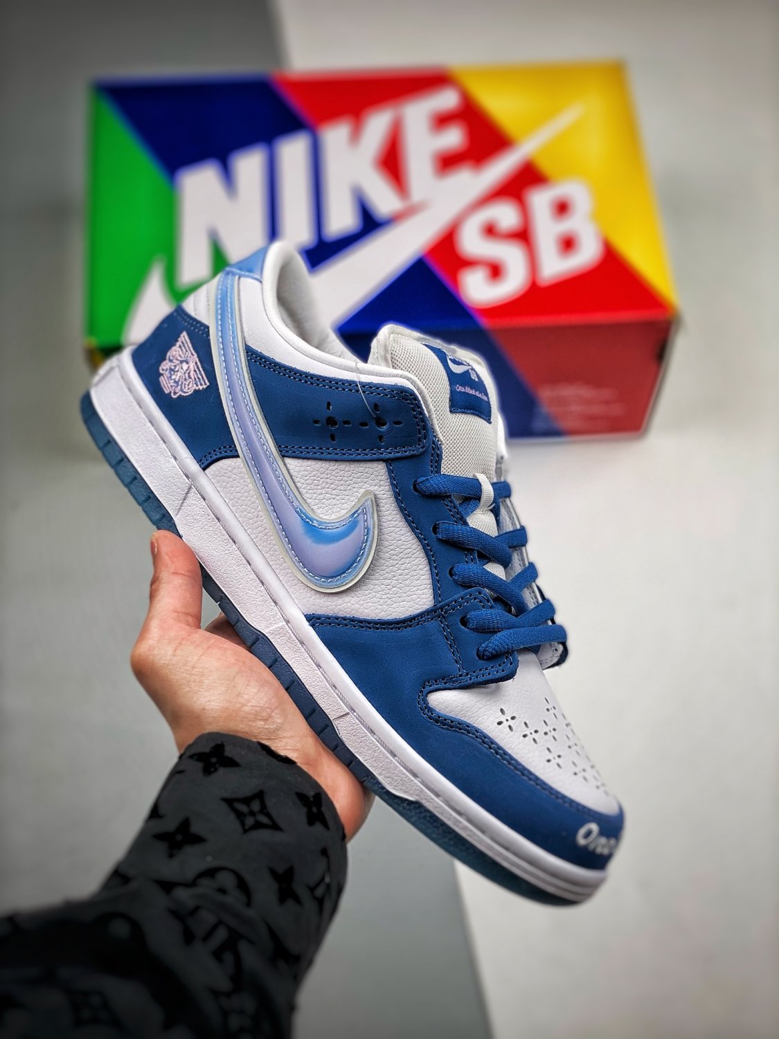nike sb dunk &Acirc;�&Acirc;�in loving memory&Acirc;�&Acirc;� fn7819-400