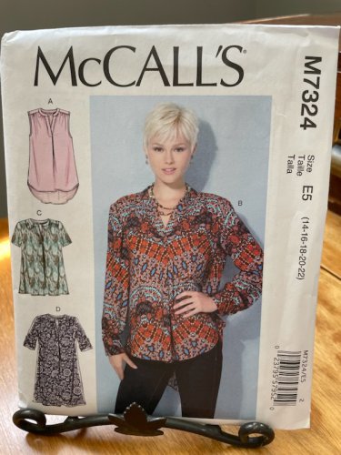McCall's Sewing Pattern Women's Tops Sizes 14-22 McCall's M7324