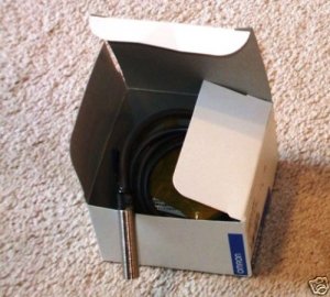 Omron E2EV-X2B1 2mm Proximity sensor NIB