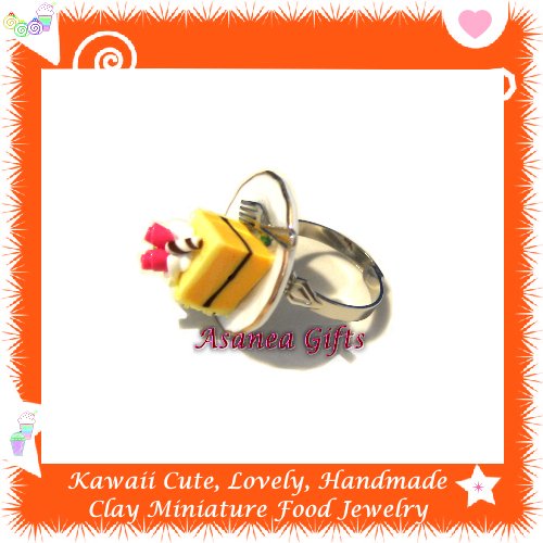 FOOD JEWELRY - HANDCRAFTED MINIATURE CAKE SLICE ON PLATE PENDANT RING ECMFJ-RG1021