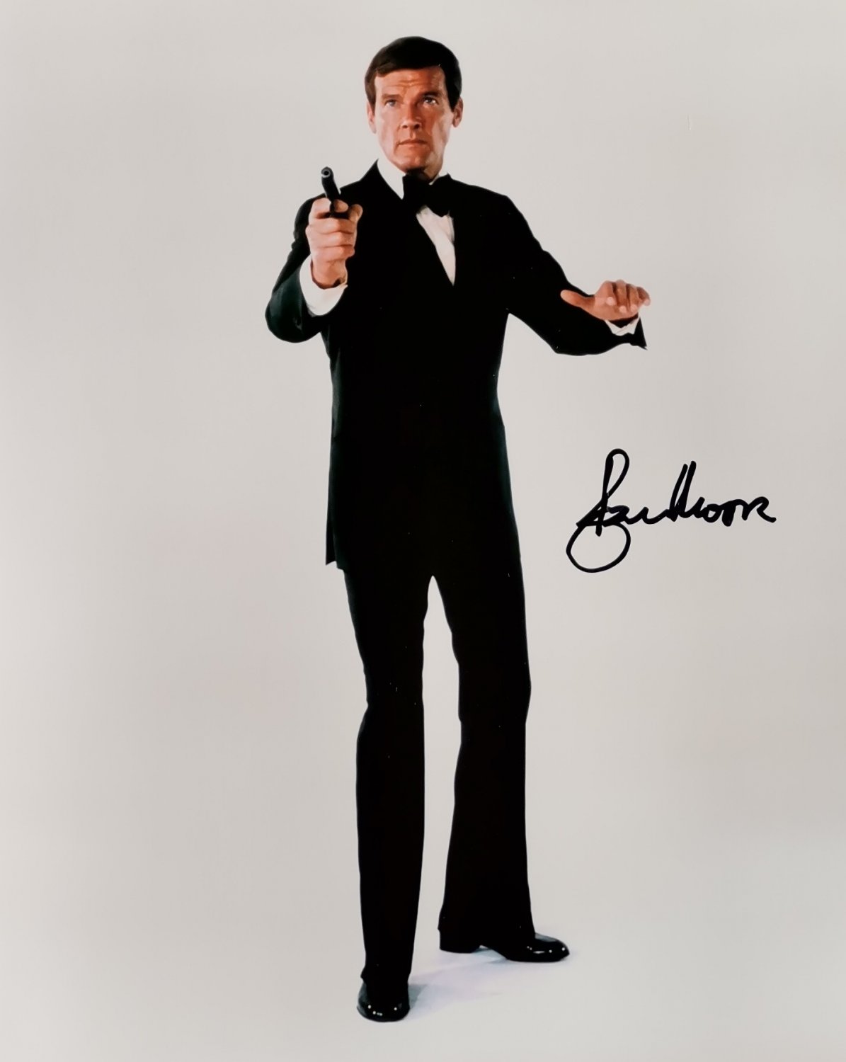 Roger Moore, James Bond 007, Signed Autographed 10x8 Photo
